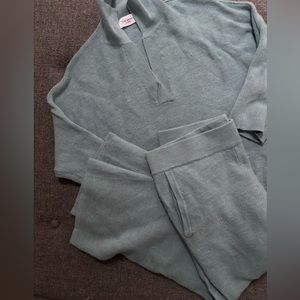 The Reset R Label Merino Wool lounge set.